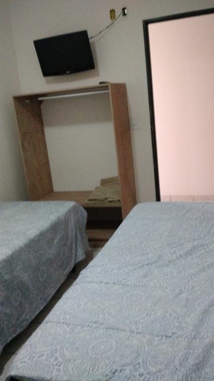 Dormitorio Canarinho Goiania Luaran gambar