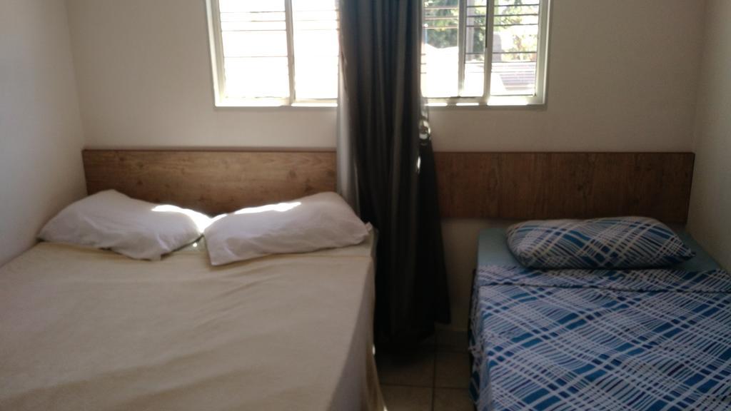 Dormitorio Canarinho Goiania Luaran gambar