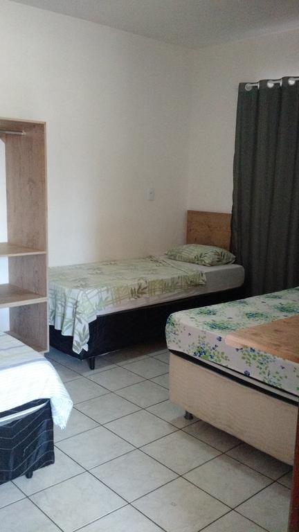 Dormitorio Canarinho Goiania Luaran gambar