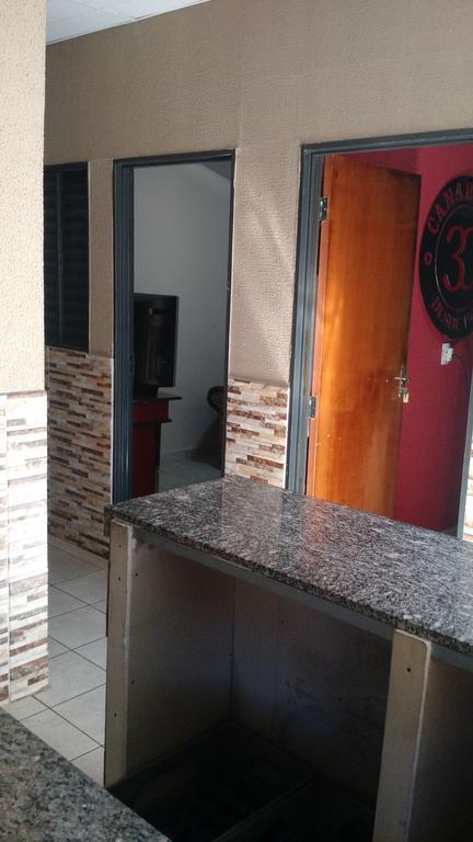 Dormitorio Canarinho Goiania Luaran gambar